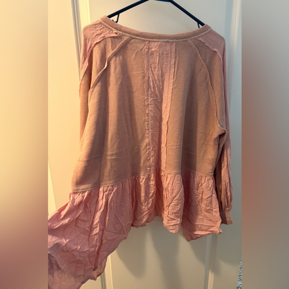 ~ in loom ~ Size Medium (26”ptp) - Pink Long-Sleeve Peplum Top - Picture 5 of 6